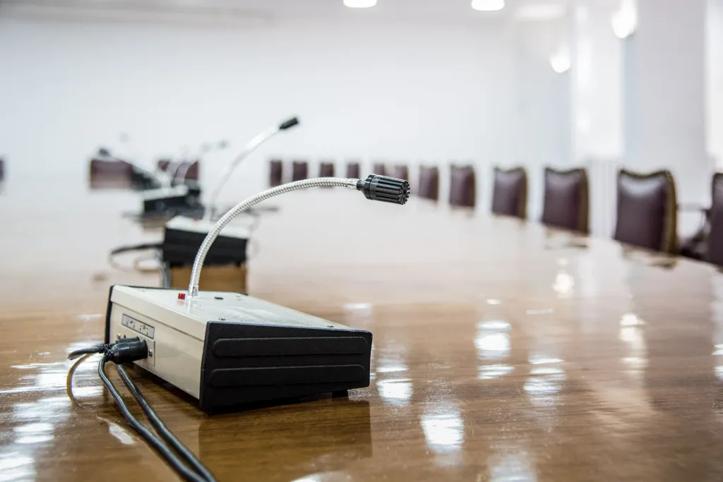 08-Sala plens_3594HQ.webp