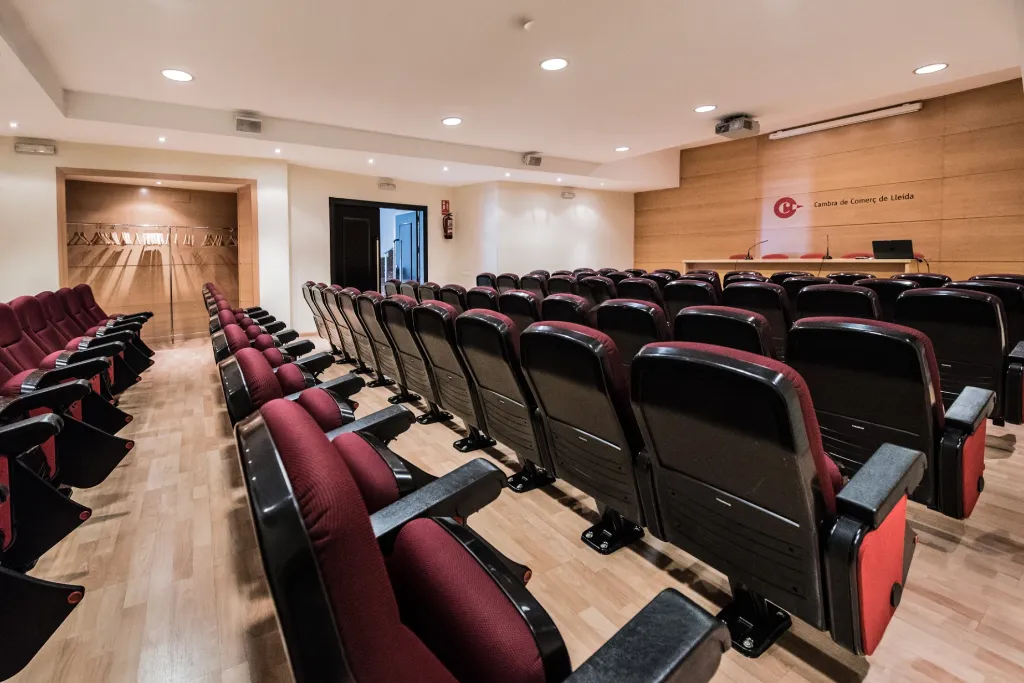 01-Sala Actes_3489BQ.webp